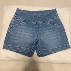Jag Jean shorts, size 4
